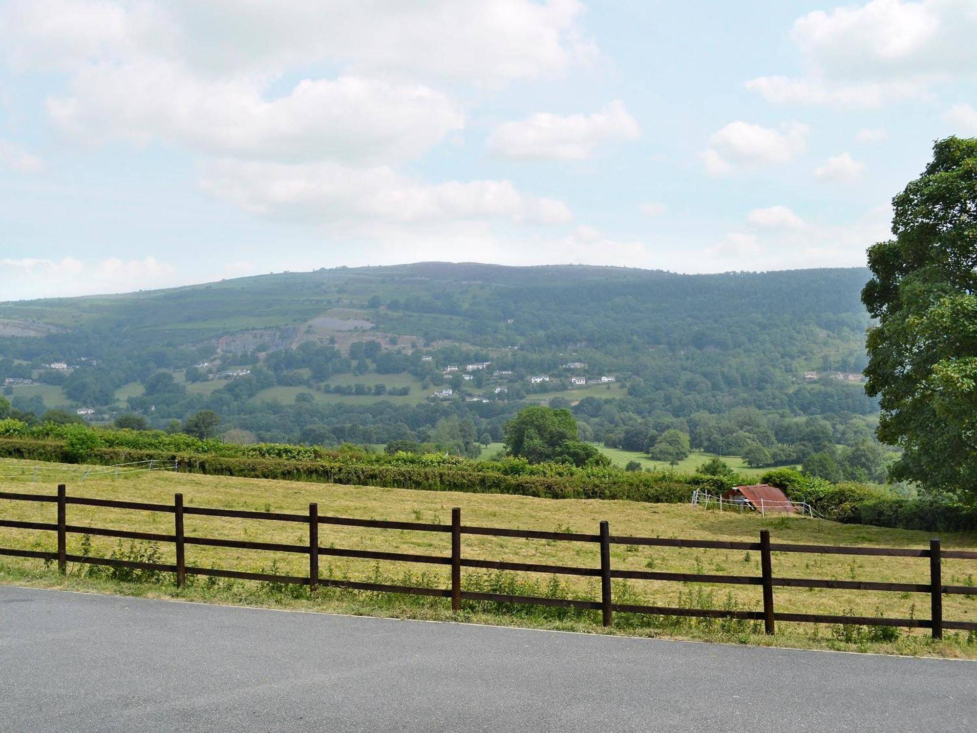 Bwthyn Clyd Villa Llangollen Exteriör bild